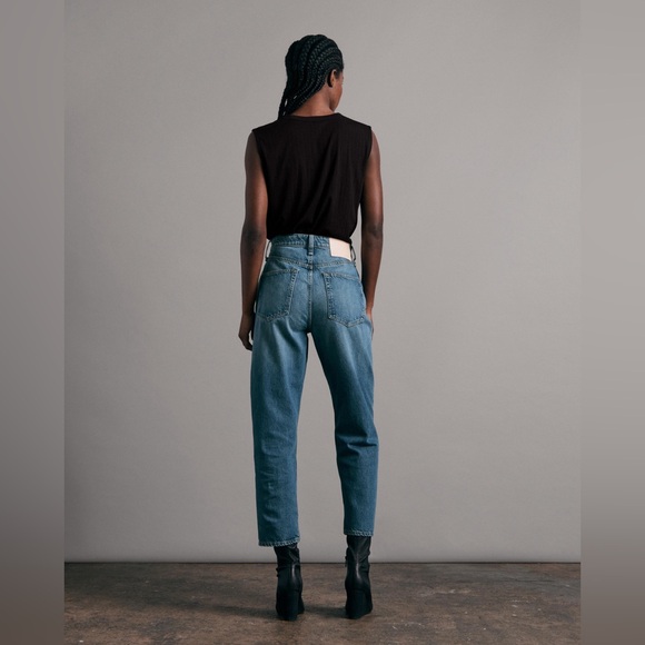 Rag & Bone Alissa Straight - Gypsum High-Rise Rigid Jean - Picture 4 of 12